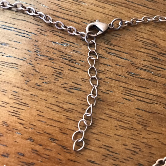 A Nature Lover’s Tree Design Necklace - Picture 3 of 3